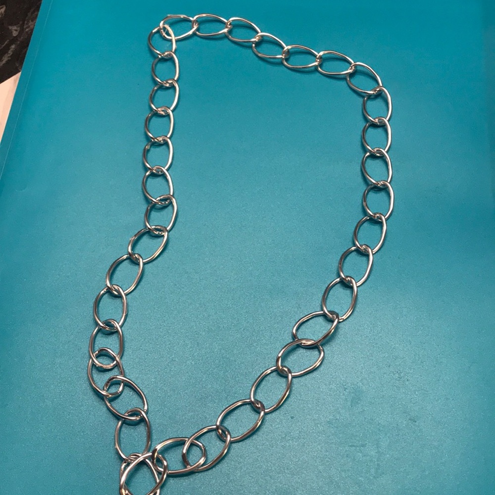 fashion chain